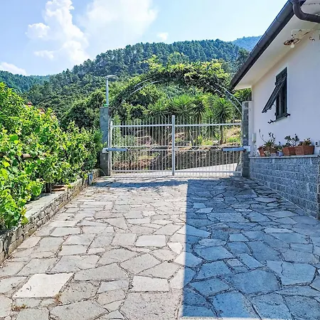 Ricordi By Interhome * Moneglia